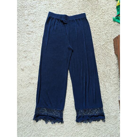 Travelers by Chicos Lace Trim Cropped Pants Womens 1/M Tall Blue Pull On Coastal - Picture 2 of 7